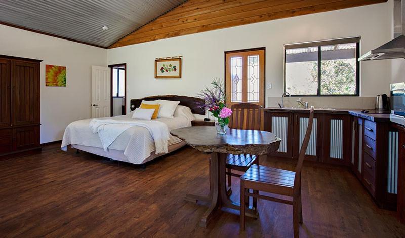 Silversprings Spa Retreat Pet Friendly Cottages And Glampings Metricup Екстер'єр фото