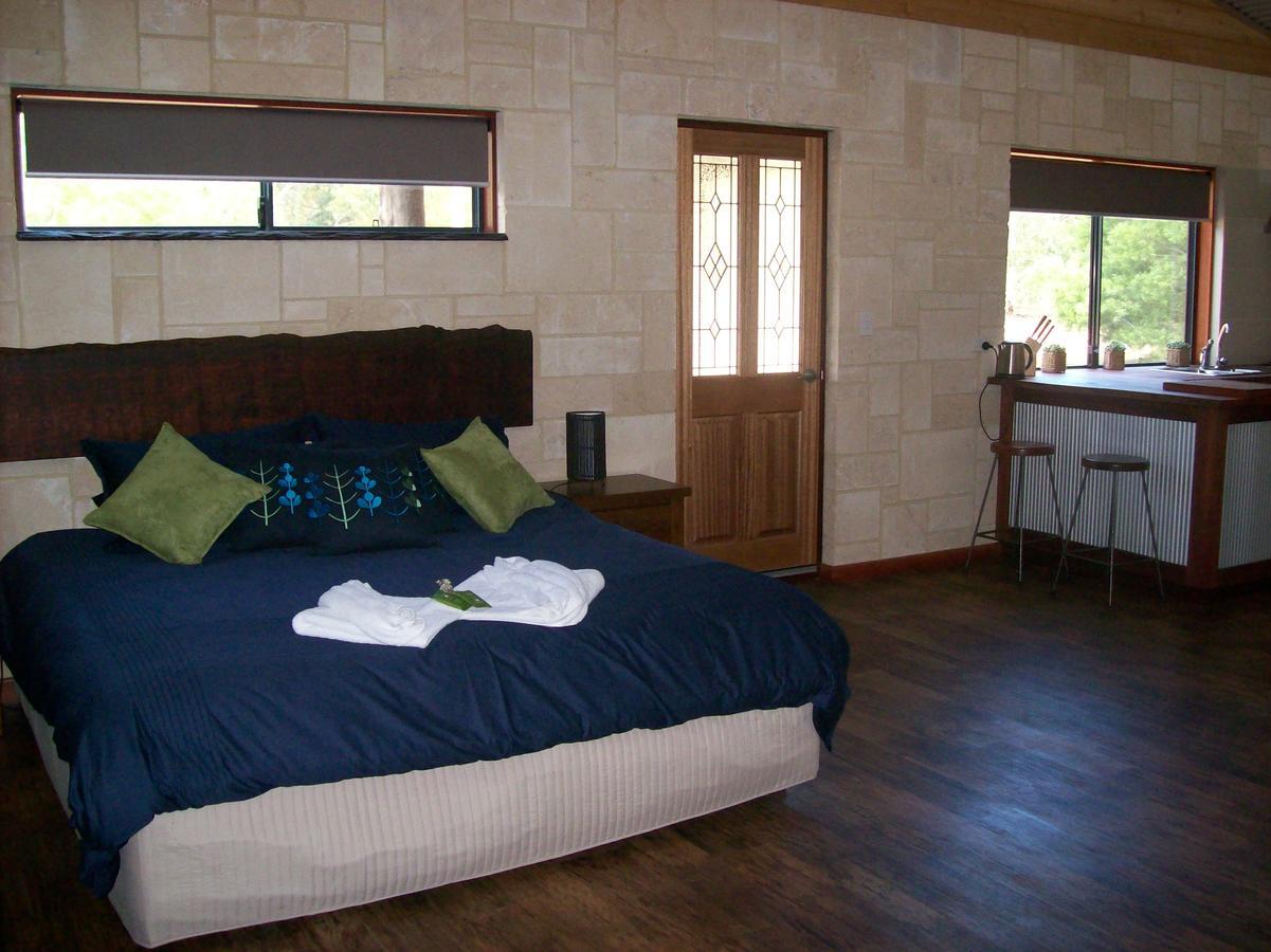 Silversprings Spa Retreat Pet Friendly Cottages And Glampings Metricup Екстер'єр фото
